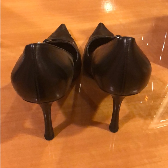 Shoes - Picture 4 of 4